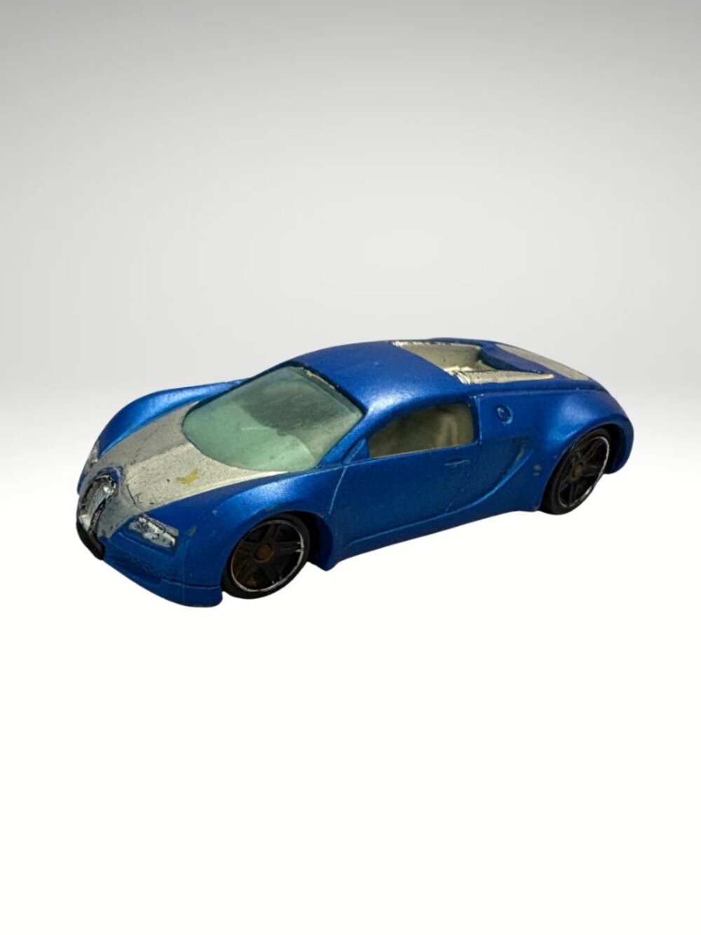 Hot Wheels Blue Silver Bugatti Veyron 2002 Mattel Toy Car Die Cast (SKU: 220TO)